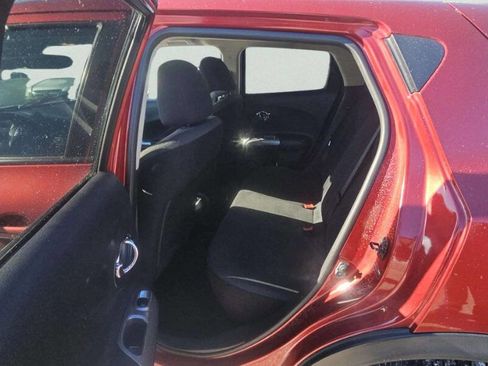 Used 2011 Nissan Juke SV image 7