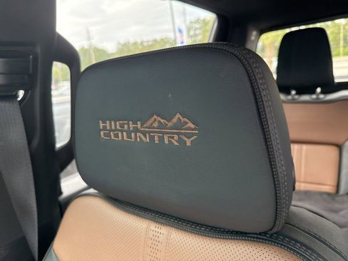 Used 2025 Chevrolet Silverado 3500 High Country w/ High Country Premium Package image 24