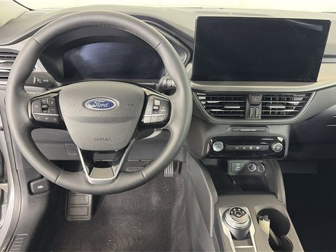 Used 2023 Ford Escape Active w/ Tech Pack #2 image 3