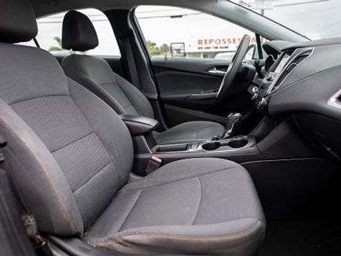 Used 2019 Chevrolet Cruze Sedan image 12