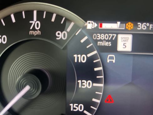 Used 2022 Land Rover Discovery Sport S image 24