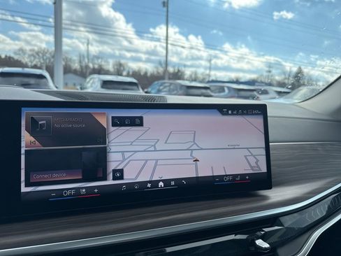 New 2026 BMW X7 xDrive40i image 15