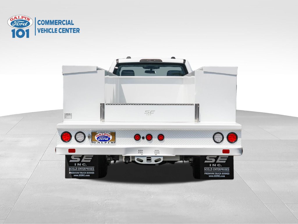 New 2025 Ford F550 2WD Regular Cab Super Duty image 5