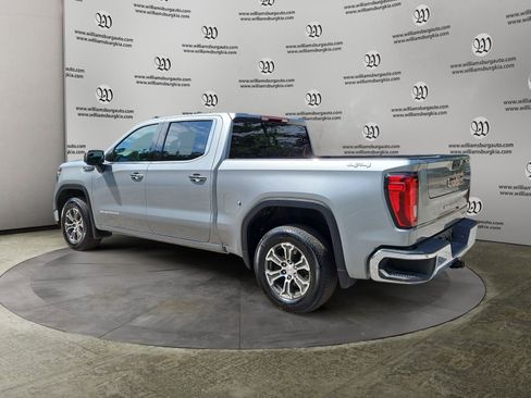 Used 2025 GMC Sierra 1500 SLT image 3