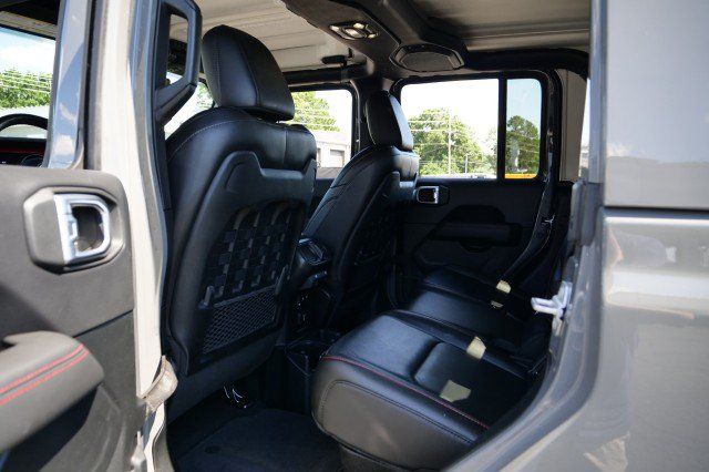 Used 2021 Jeep Gladiator Rubicon AWD/4WD image 29