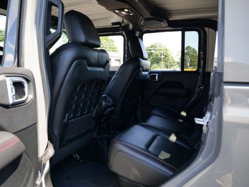 Used 2021 Jeep Gladiator Rubicon AWD/4WD image 29