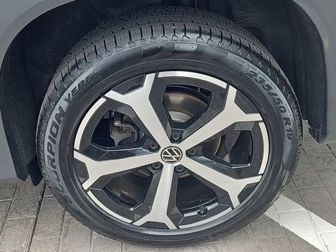 Certified 2026 Volkswagen Tiguan SE AWD/4WD image 27