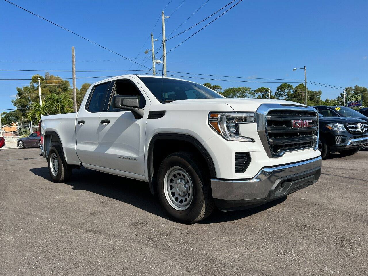 Used 2021 GMC Sierra 1500 2WD Double Cab image 1