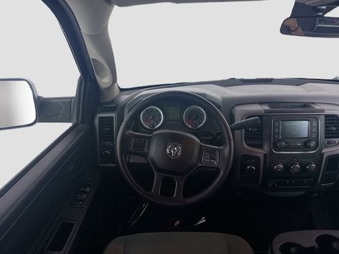 Used 2017 RAM 2500 Tradesman w/ Chrome Appearance Group image 17