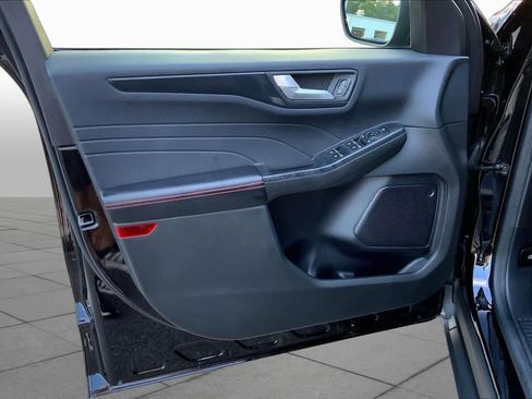 Used 2023 Ford Escape ST-Line w/ Tech Pack #1 FWD image 18