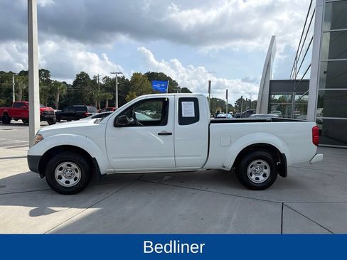 Used 2018 Nissan Frontier S RWD image 4