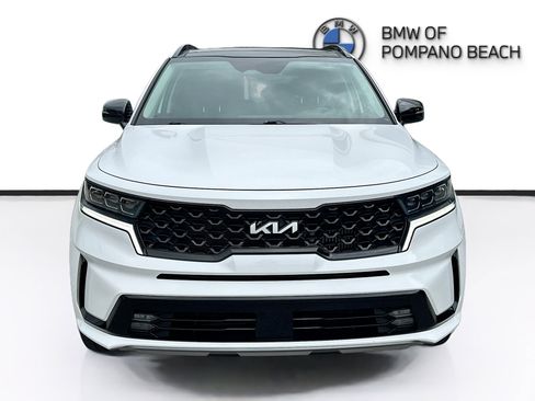 Used 2022 Kia Sorento SX image 2