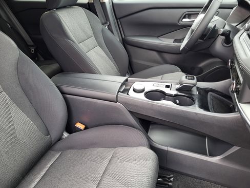 New 2026 Nissan Rogue SV w/ Cold Weather Package AWD/4WD image 11