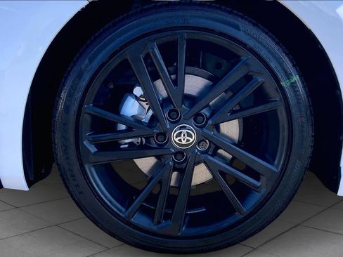 New 2026 Toyota Camry Hybrid image 11