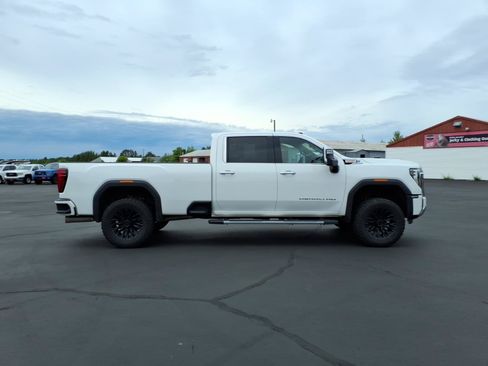 Used 2024 GMC Sierra 3500 Denali AWD/4WD image 6