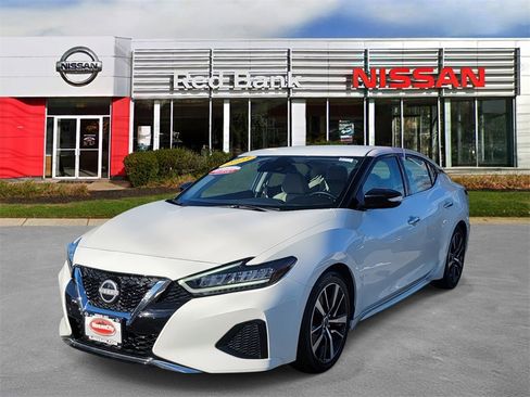 Certified 2023 Nissan Maxima SV w/ Floor Mat Group image 2