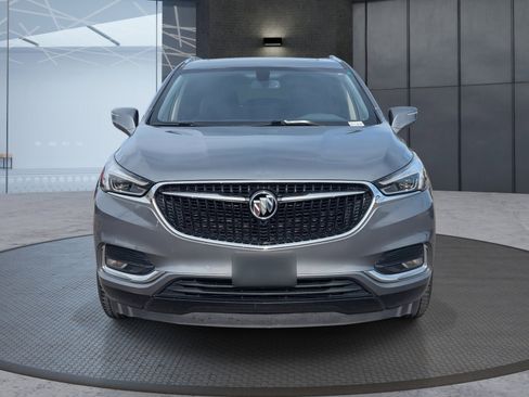 Used 2018 Buick Enclave Essence w/ Trailering Package image 9