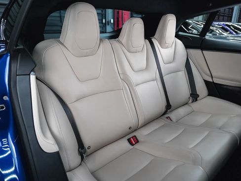 Used 2020 Tesla Model S AWD image 44