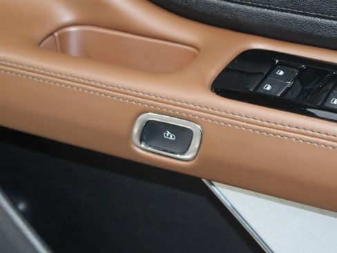 Used 2024 Lincoln Aviator Reserve w/ Equipment Group 201A image 45