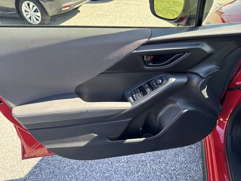 Used 2024 Subaru Crosstrek 2.0i Premium image 18