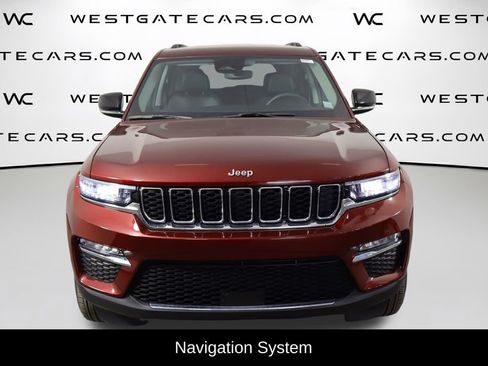 Used 2023 Jeep Grand Cherokee Limited AWD/4WD image 2