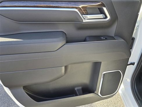 New 2026 GMC Sierra 1500 Elevation image 11
