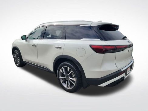 Used 2023 INFINITI QX60 Luxe w/ Vision Package image 3