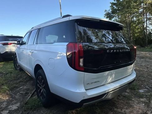 Used 2025 Ford Expedition Max Platinum AWD/4WD image 16