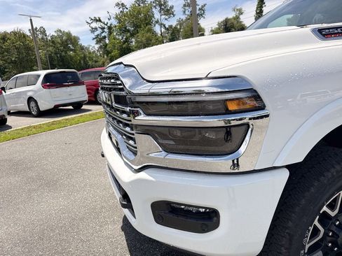 New 2026 RAM 2500 Limited AWD/4WD image 11