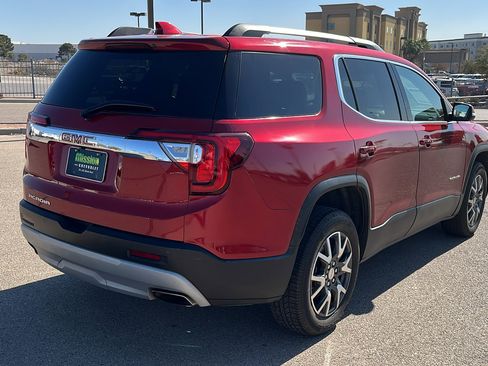 Certified 2023 GMC Acadia SLT image 8