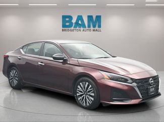 Used 2024 Nissan Altima 2.5 SV FWD video 1