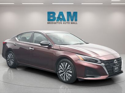 Used 2024 Nissan Altima 2.5 SV