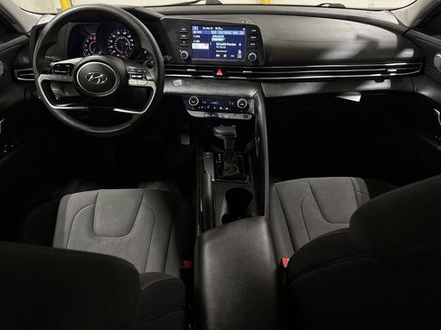 Used 2021 Hyundai Elantra SEL FWD image 10