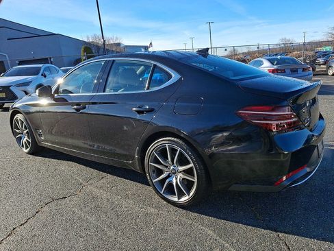 Used 2023 Genesis G70 2.0T image 7