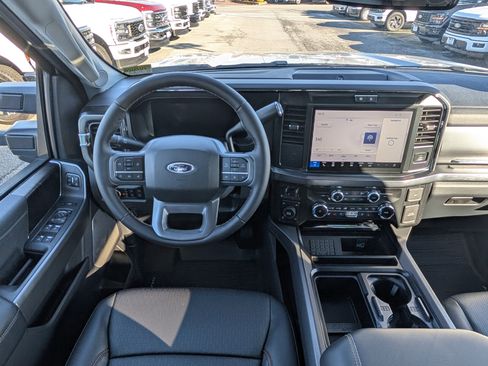 New 2026 Ford F250 Lariat w/ Black Appearance Package image 15