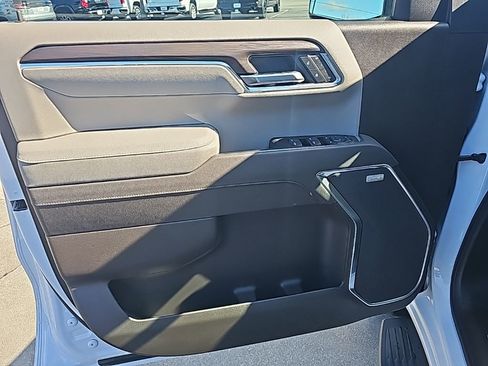 New 2026 GMC Sierra 1500 SLT w/ SLT Premium Plus Package image 10