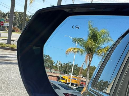 Used 2021 GMC Yukon Denali w/ Denali Premium Package image 35