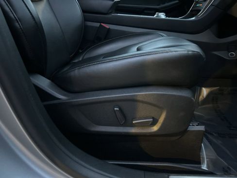 Used 2022 Ford Edge Titanium image 33