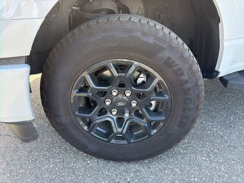 Used 2025 Ford F150 XLT w/ Equipment Group 302A MID image 7