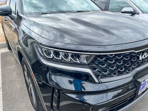 Certified 2023 Kia Sorento EX AWD/4WD image 5