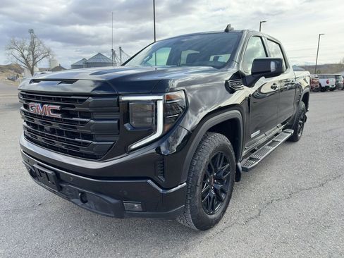 Used 2025 GMC Sierra 1500 Elevation w/ Elevation Premium Package image 3