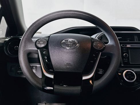 Used 2018 Toyota Prius C Two FWD image 17