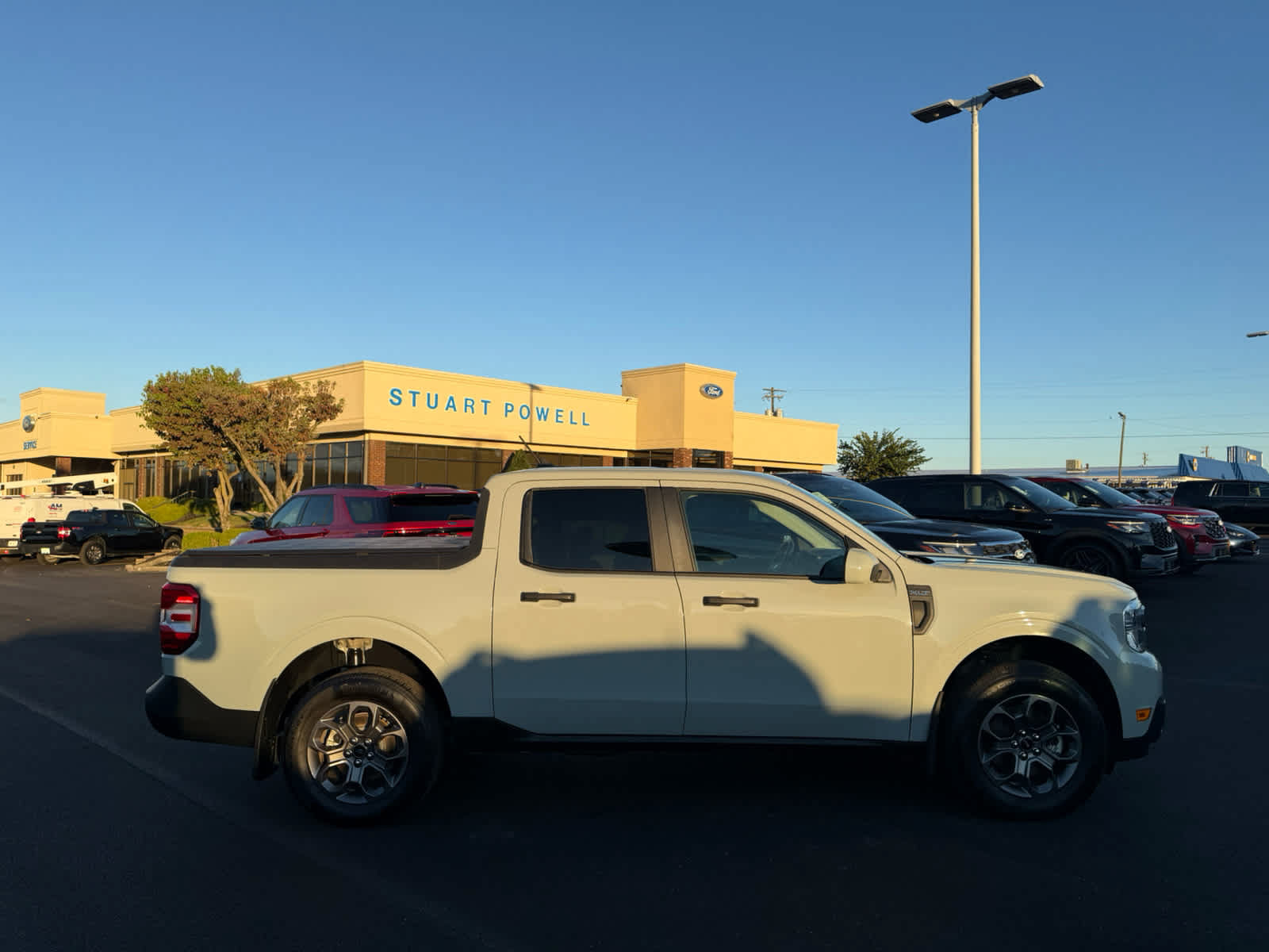 Used 2022 Ford Maverick XLT w/ XLT Luxury Package FWD image 17