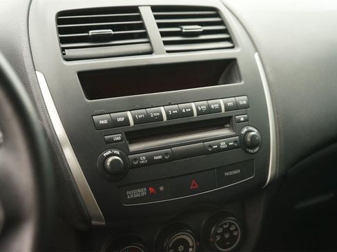 Used 2013 Mitsubishi Outlander Sport ES FWD image 27
