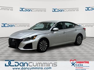 Used 2023 Nissan Altima 2.5 SV FWD video 1