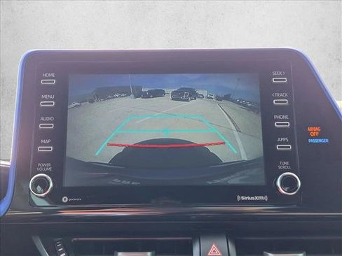 Used 2020 Toyota C-HR XLE FWD image 13