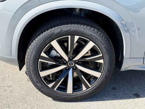New 2026 Volvo XC90 B5 Core AWD/4WD image 11
