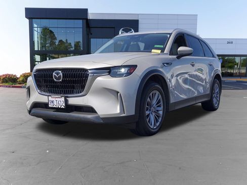 Used 2024 MAZDA CX-90 Plug-In Hybrid w/ Preferred AWD/4WD image 9