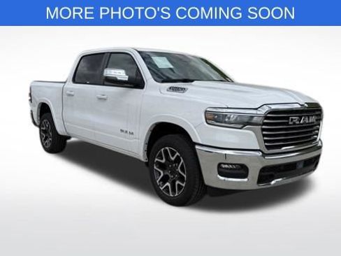 Used 2025 RAM 1500 Laramie AWD/4WD image 1