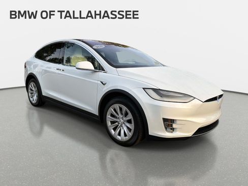 Used 2020 Tesla Model X Long Range AWD/4WD image 3